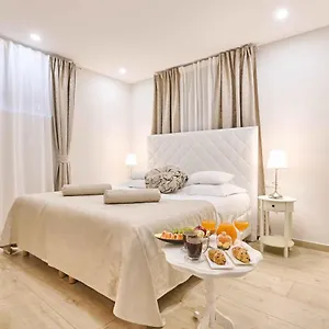 Bed & Breakfast Location ****